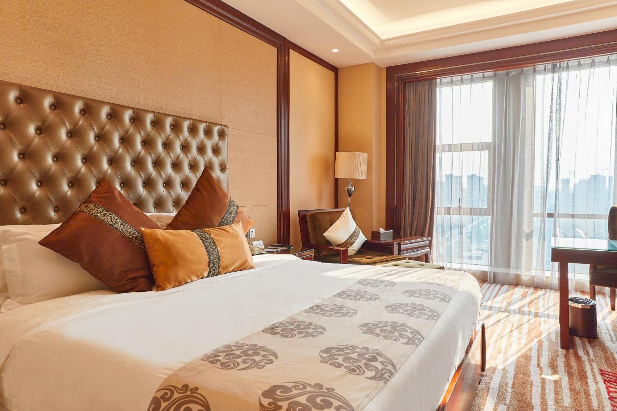 Wyndham Grand Plaza Royale Chenzhou Hotel Buitenkant foto