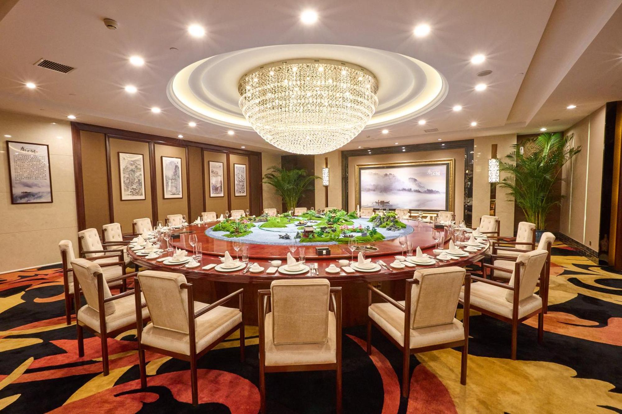 Wyndham Grand Plaza Royale Chenzhou Hotel Buitenkant foto