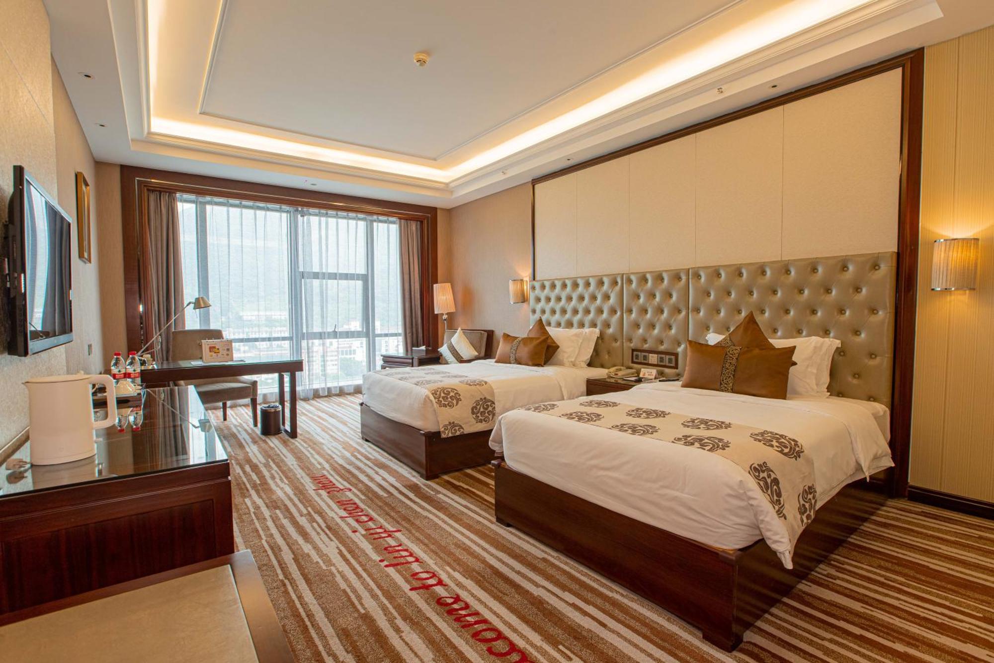 Wyndham Grand Plaza Royale Chenzhou Hotel Buitenkant foto