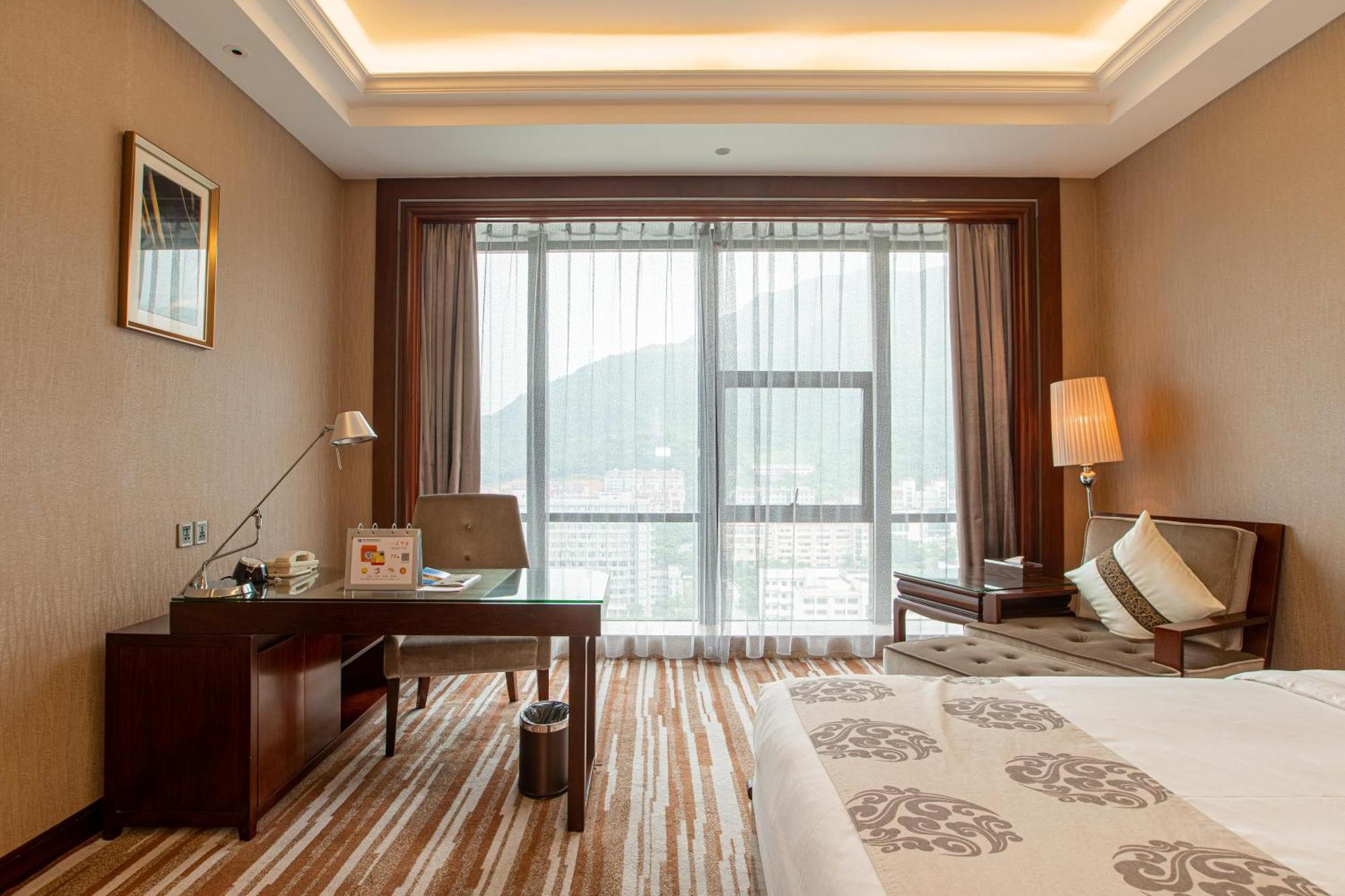 Wyndham Grand Plaza Royale Chenzhou Hotel Buitenkant foto