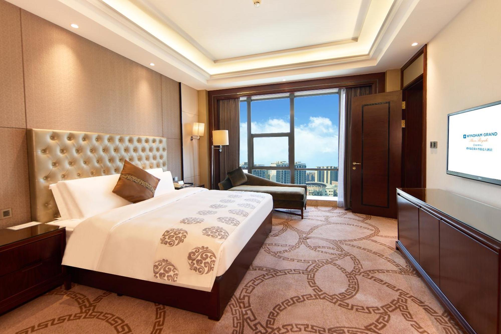 Wyndham Grand Plaza Royale Chenzhou Hotel Buitenkant foto